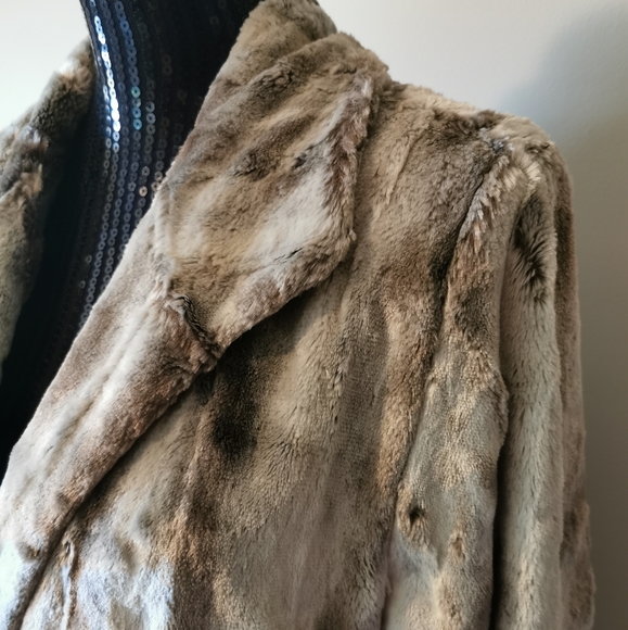 Jolipel by Niedieck Plush Faux Fur Coat - Picture 4 of 14
